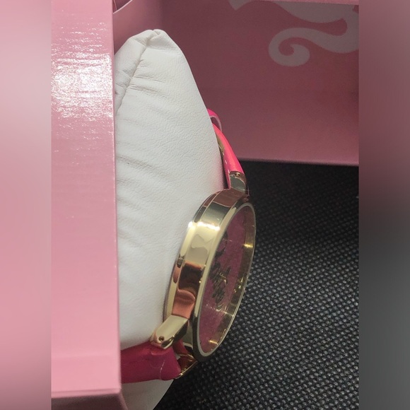 Barbie pink strap gold plated trim pink Barbie‎ logo face wrist watch new